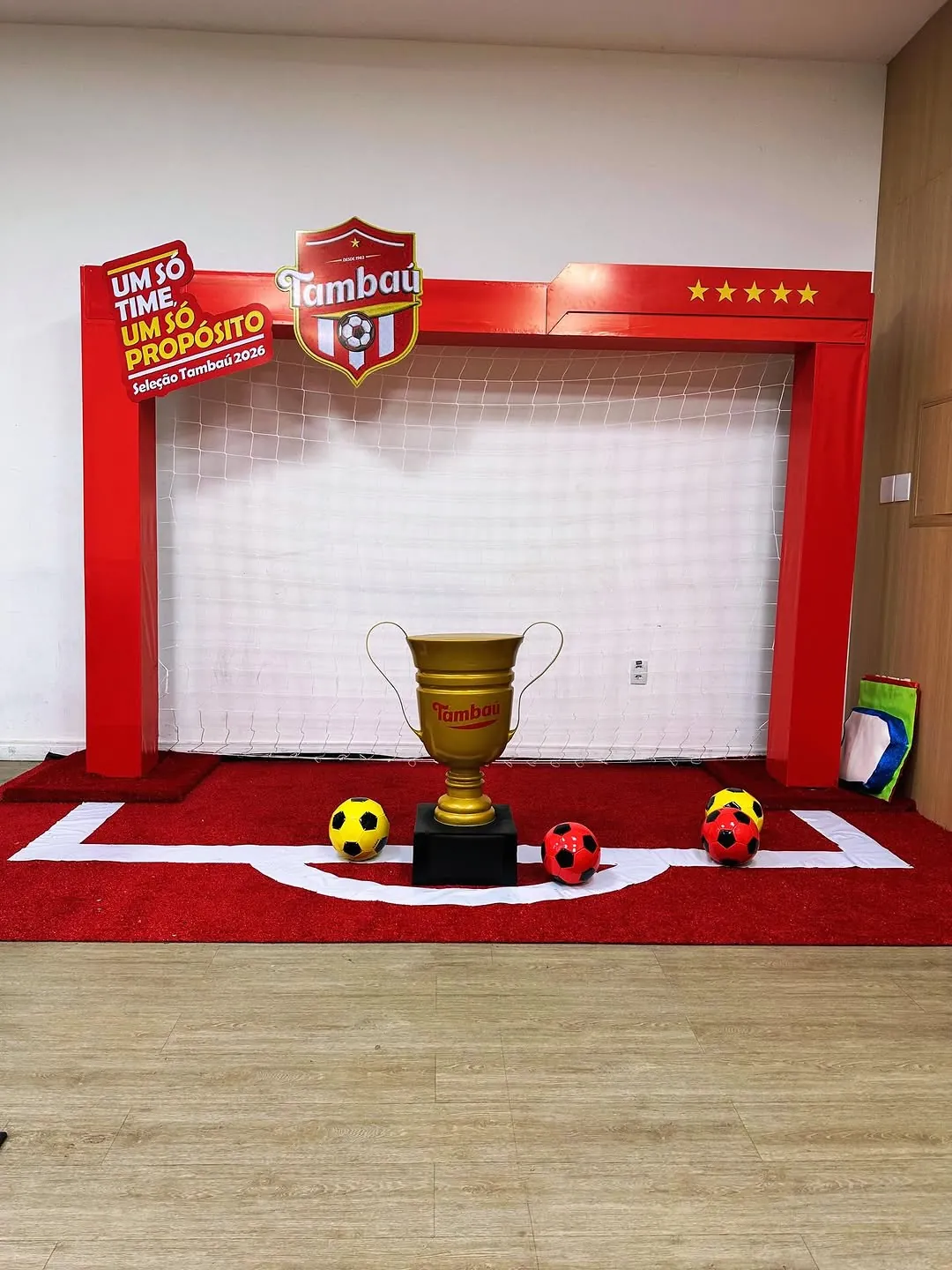 Cenografia e arco de evento
